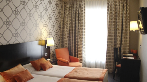 004-600&#215;338