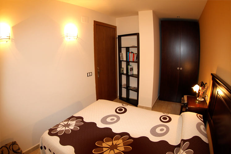 03_apartament_habitacio2_dormir_ager