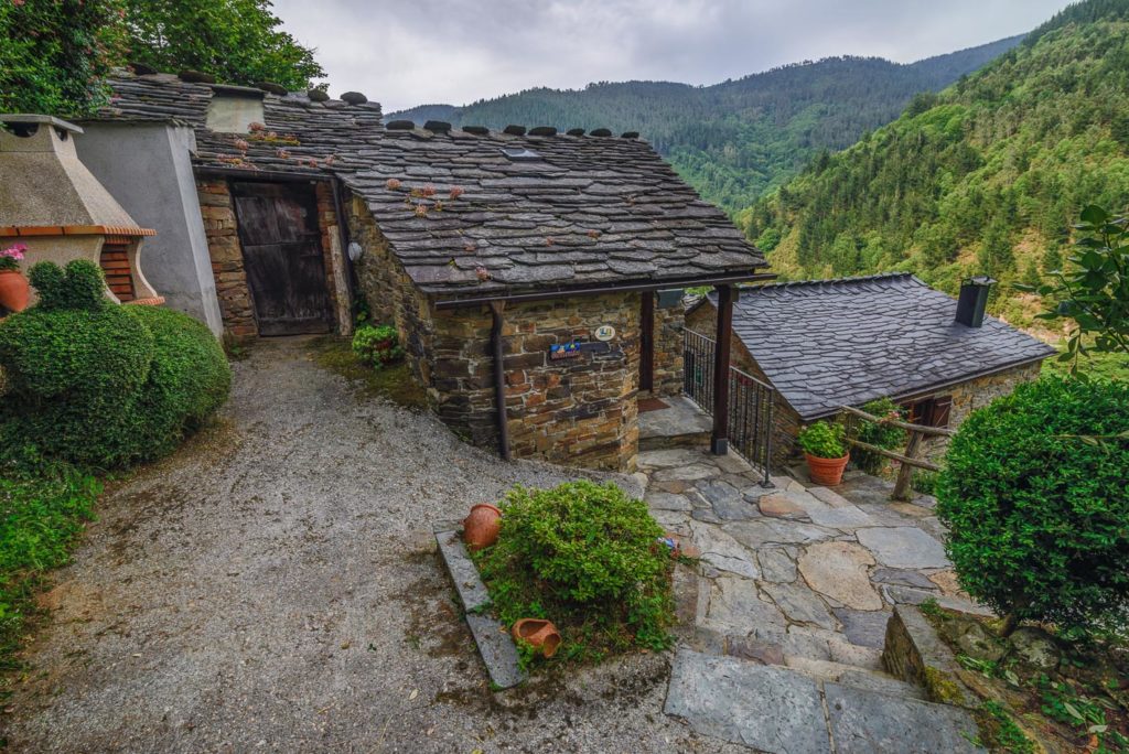 Apartamentos Rurales Esquios