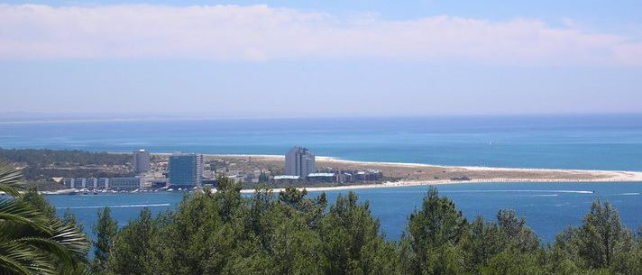 424451_377218025622654_2104231137_n