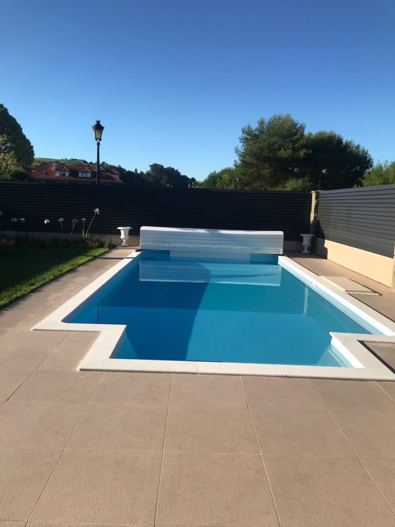 8&#215;4 Ibérica Azul claro (8)