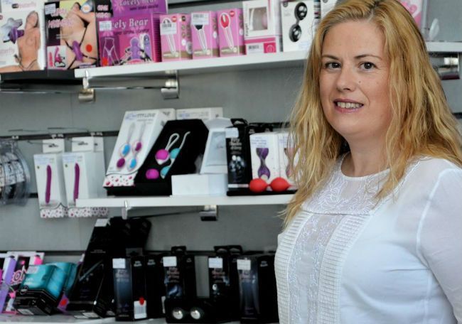 Ana-Cerezo-Efecto-Pasion-Sex-Shop-Alcala-de-Henares-1