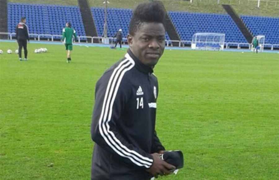 Futbolista gay liberiano salvado de la deportación a su país donde se encarcelan y asesinan a los homosexuales