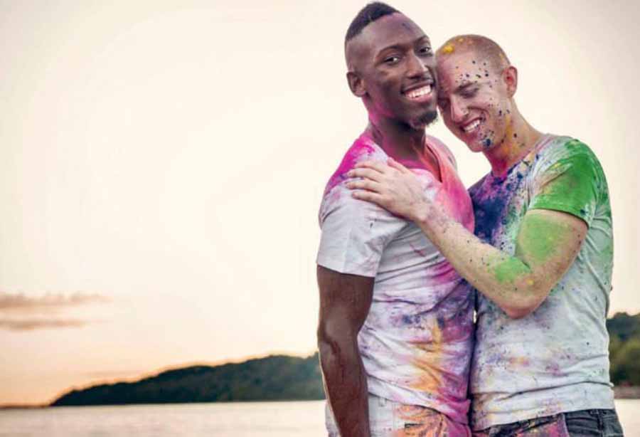 Esta pareja gay, promotores de la legalización del matrimonio entre personas del mismo sexo en Bermudas