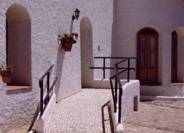 CUEVAS PARA MINUSVALIDOS