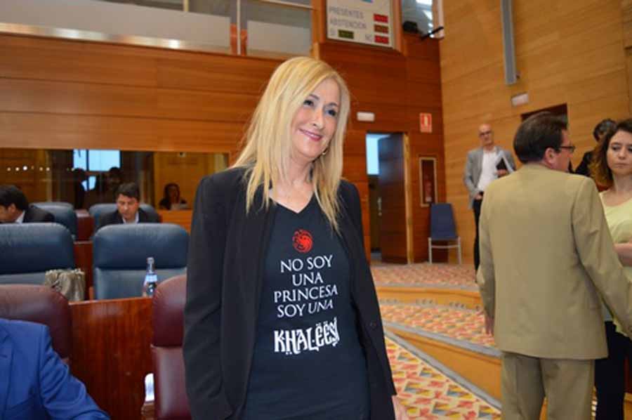 Aprobada la Ley contra la LGTBfobia en un pleno que revolucionó la “guerrera Daenerys”, Cristina Cifuentes
