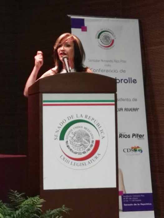Mar Cambrollé: "En México hay una actitud de apertura que se manifiesta en candidaturas trans en partidos de distinto color político"