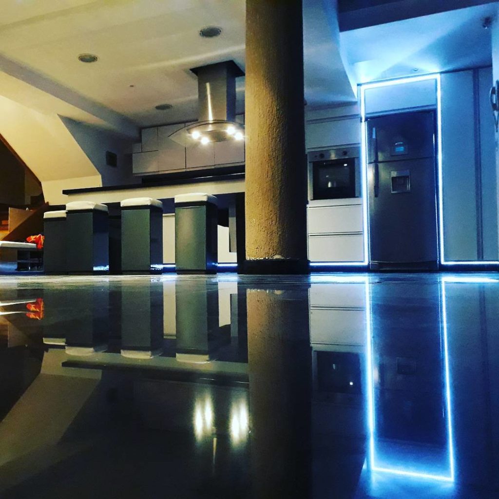 Diseño-y-Construcción-de-Vivienda-Unifamiliar-de-580-m2-Zona-de-Comedor-II-en-Caracas-Venezuela