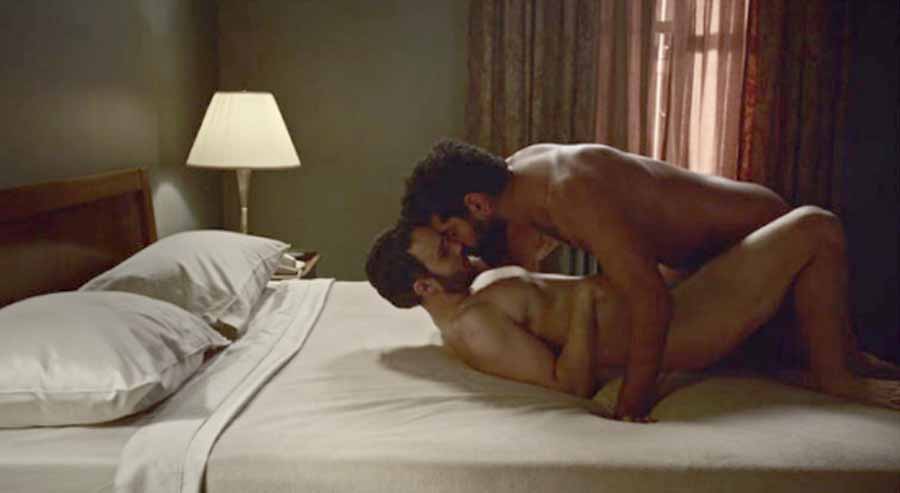 Escena de sexo gay explícito de America Gods
