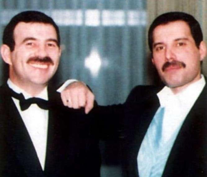 Foto de Freddie Mercury y su novio 2