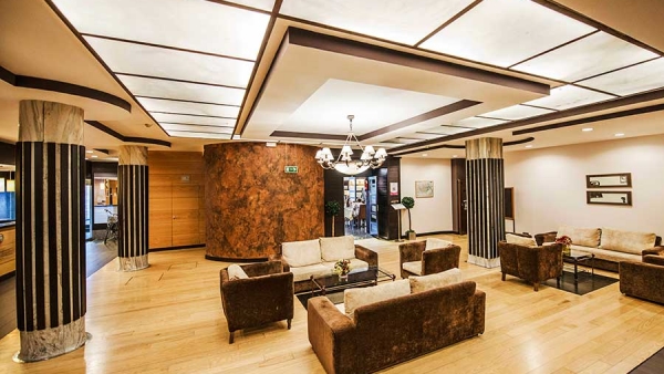 Hall_Hotel-Conde-Duque-Bilbao_-600&#215;338