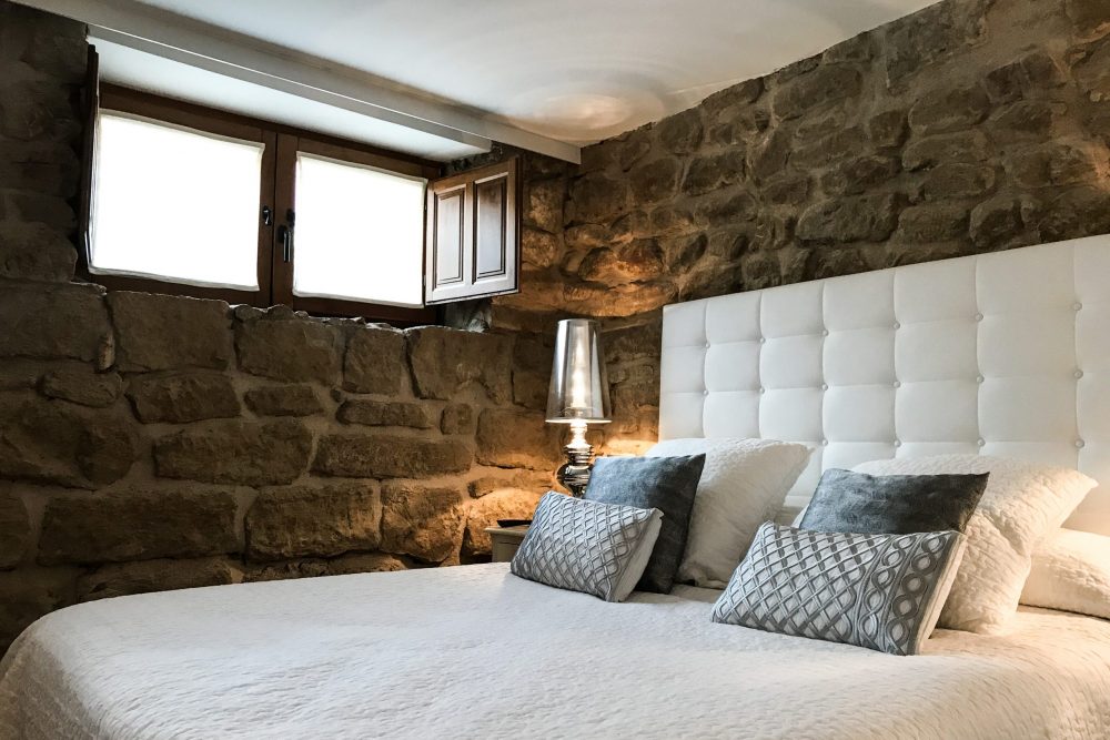 IMG_1355-scaled-1000x667