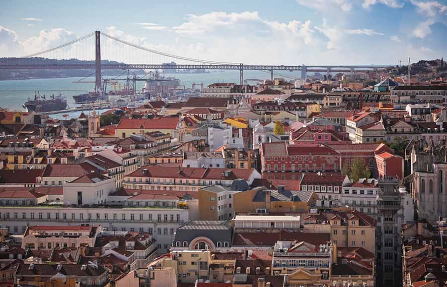 Descubre las ocho razones por las que los viajeros gays disfrutan de Lisboa en verano
