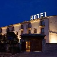 Logo-hotel-Rio-escabas-ok