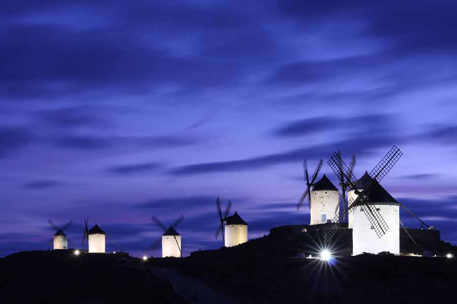 Lugares por descubrir por los viajeros LGBT en Castilla-La Mancha en otoño