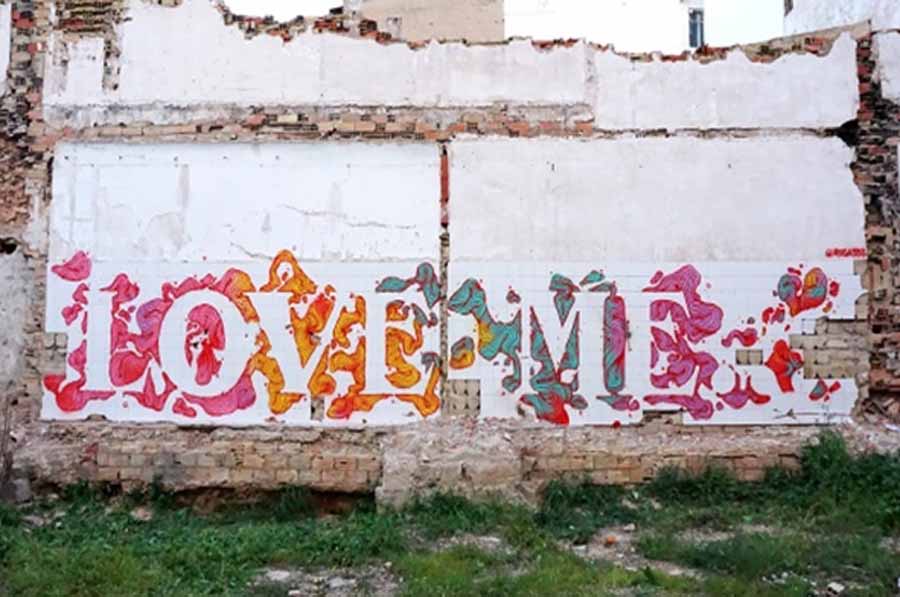 Mural Move to Love