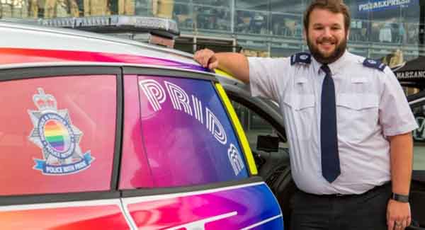Patrulla policial LGBT Inglaterra