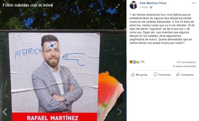 Un candidato socialista LGTBI en una diana junto a la palabra "marica"