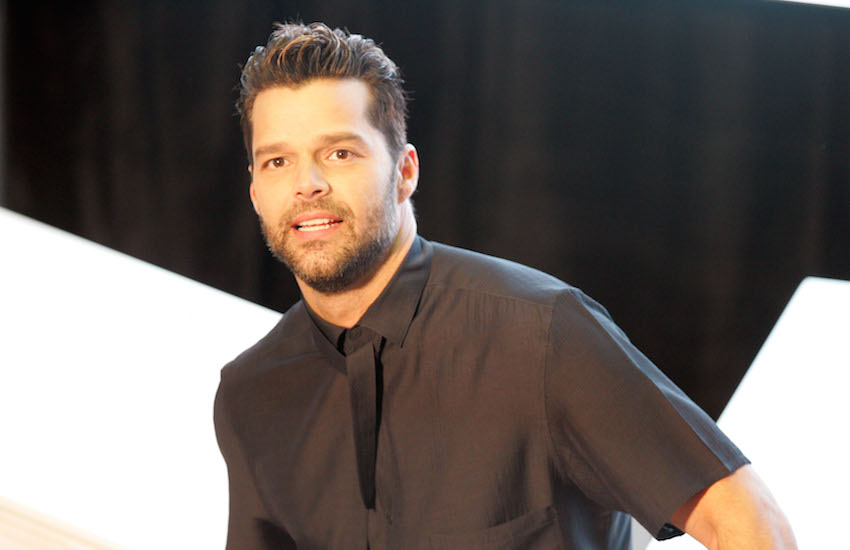 Descubre las cosas más locas que le han pasado a Ricky Martin durante sus conciertos