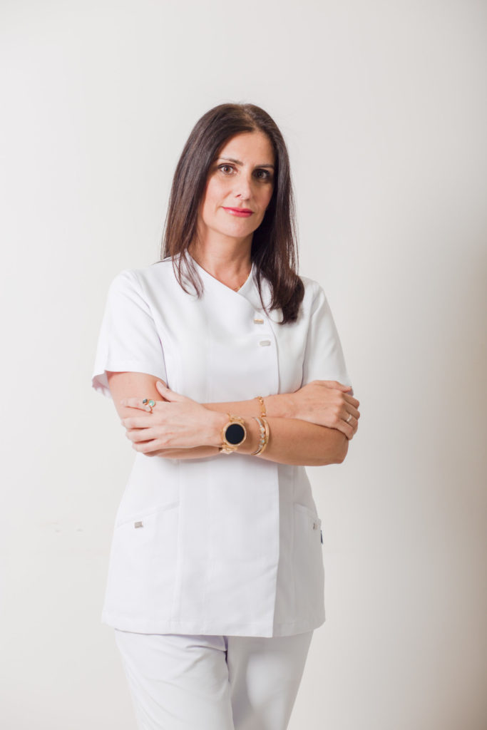 UNIFORME-ESTER