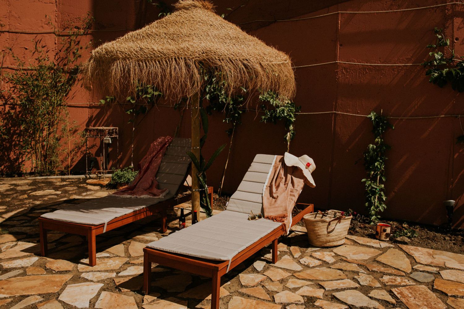 casa_siempreviva_tumbonas_actividades_torrox