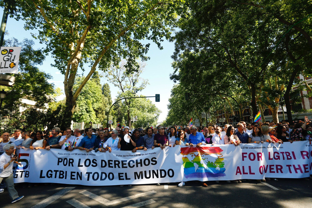 Madrid se manifiesta por el orgullo LGTBI