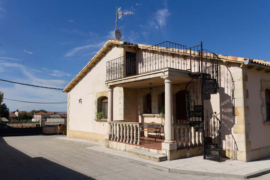 fachada-4-el-balcon-de-la-abuela-carmen