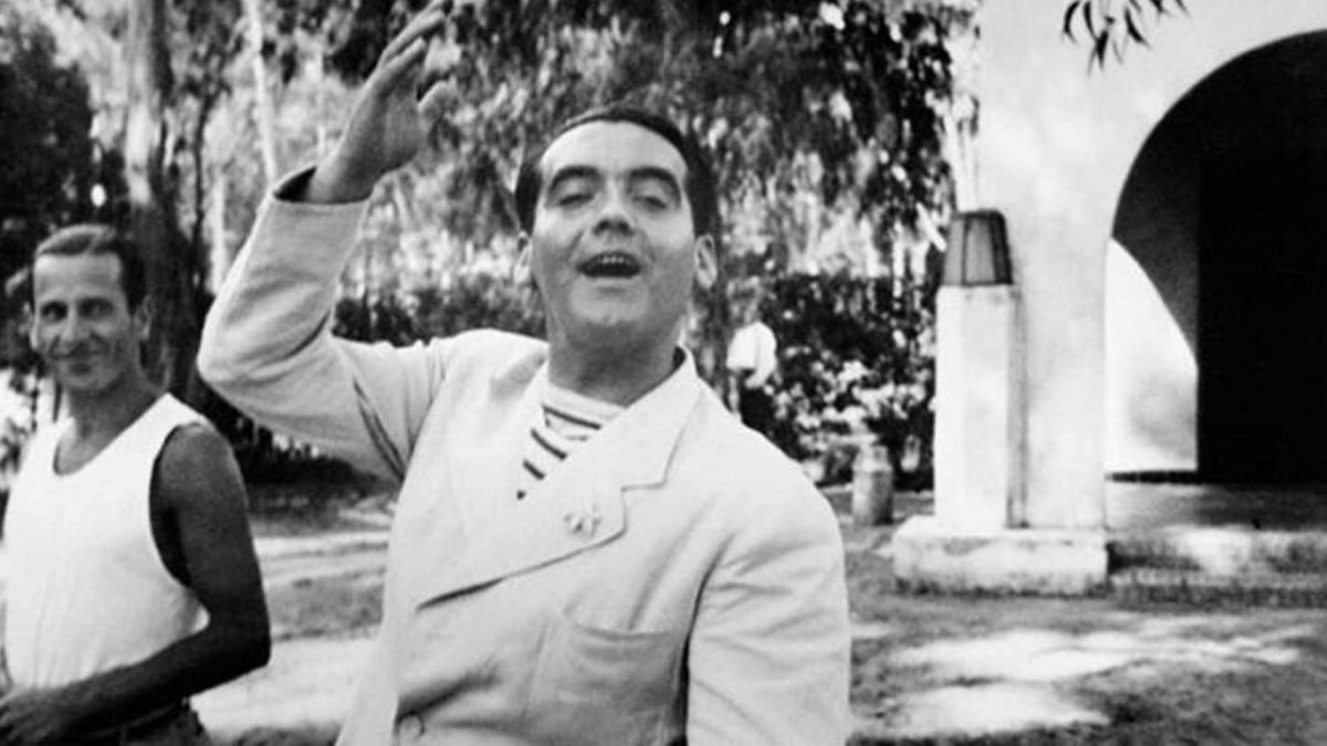 Federico Garcia Lorca, se cumplen 84 años después de su fusilamiento por "rojo y maricón".