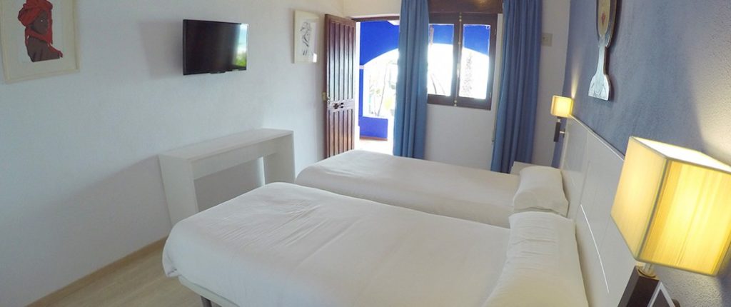 habitacion-doble-hotel-en-Tarifa-Arte-Vida-1030&#215;433