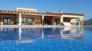 home1-1024&#215;576-1