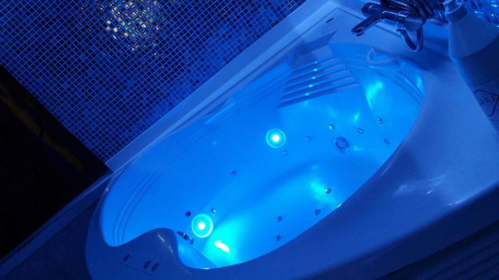 jacuzziaqua2