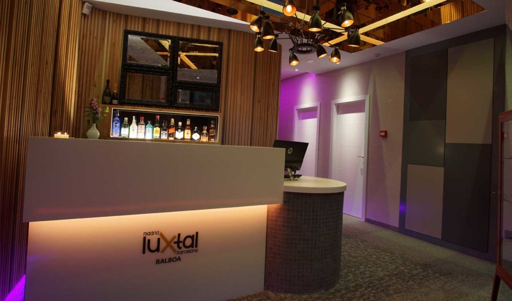 love-hotel-madrid-luxtal-balboa-habitaciones-por-horas-madrid-luxtal-balboa-recepcion-1