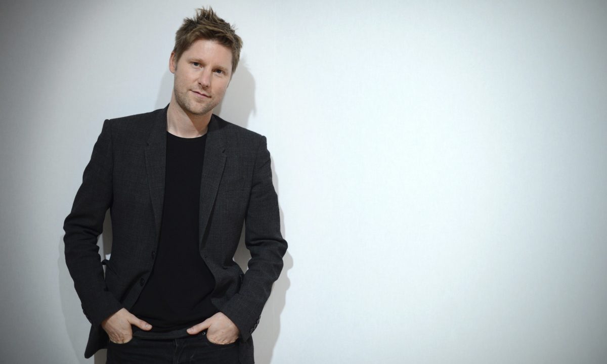 Christopher Bailey se despide de la marca Burberry con un desfile con mucha música y en pro de la comunidad LGTBI+