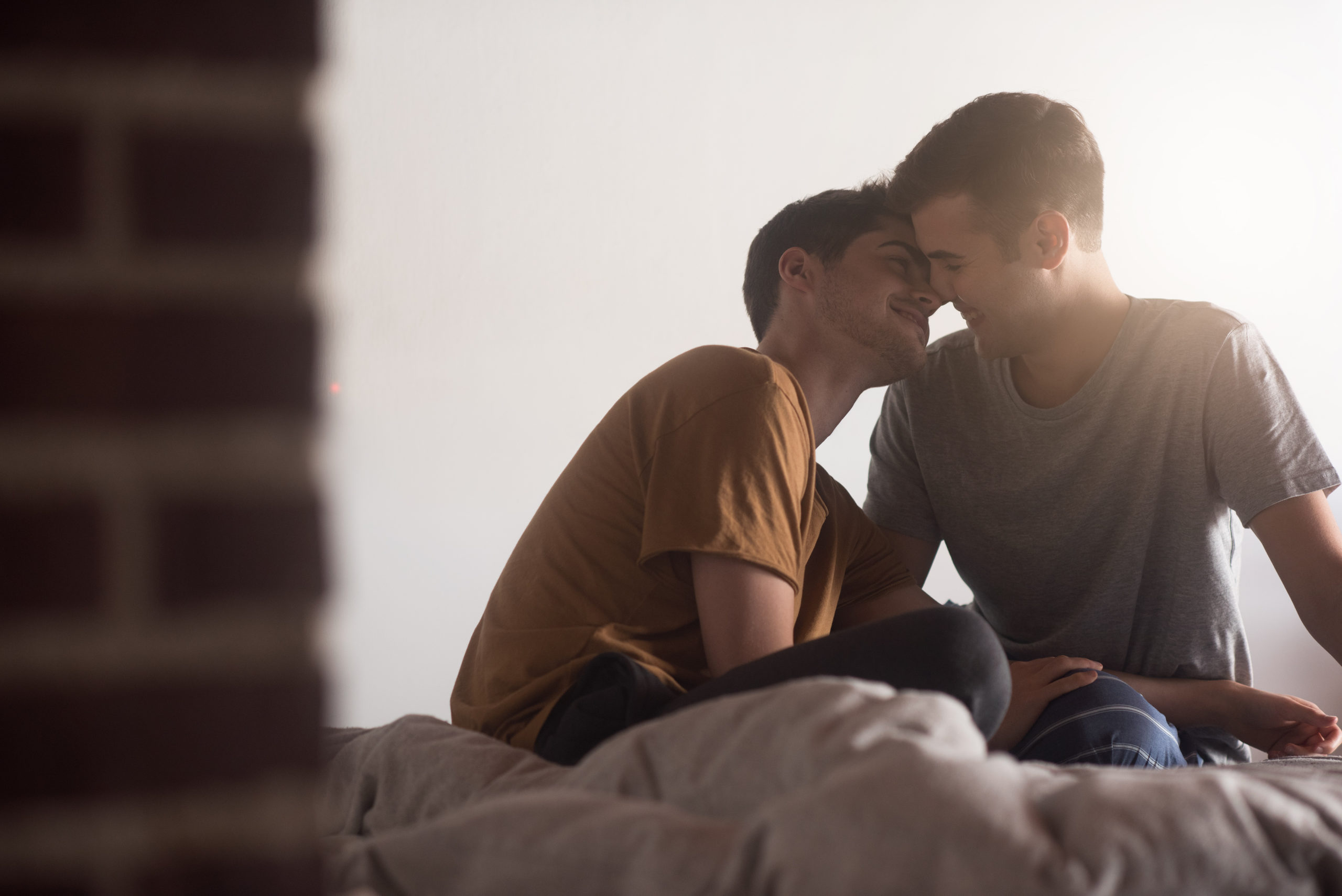 Según un estudio, la homofobia es mayor entre personas que reprimen su deseo sexual por su mismo sexo