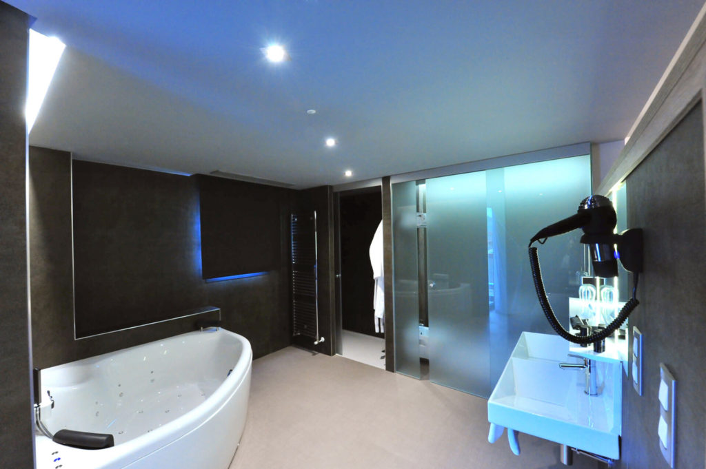 suite232