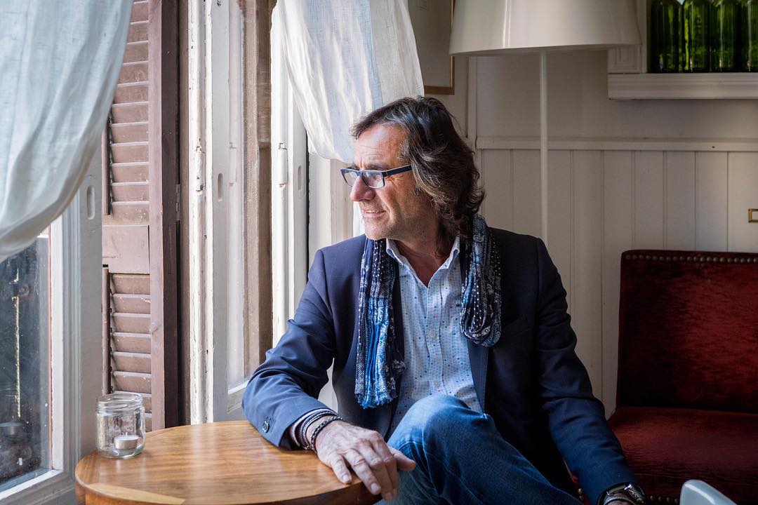 35322680_193133547896362_3489394180466147328_n