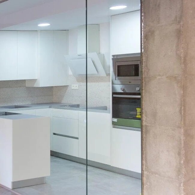 cocina-pared-cristal-1ec348c5