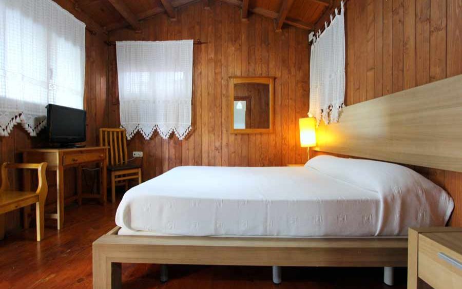 hab-deluxe-hostal-mont-royal