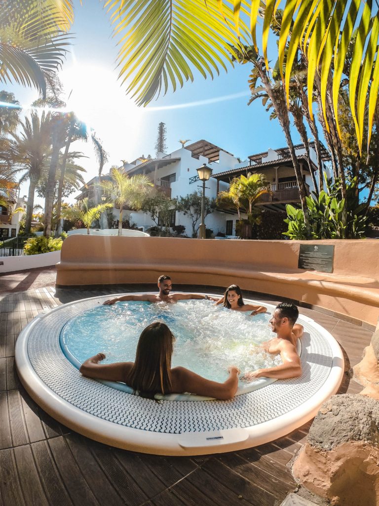 hjt-jacuzzi-duplex-suites-min