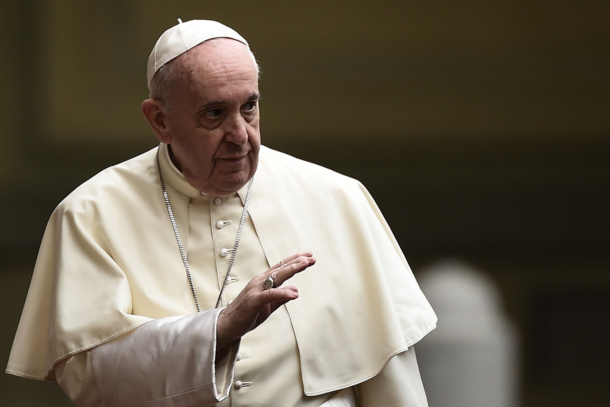 El Papa defiende leyes civiles para uniones homosexuales, pero no matrimonio