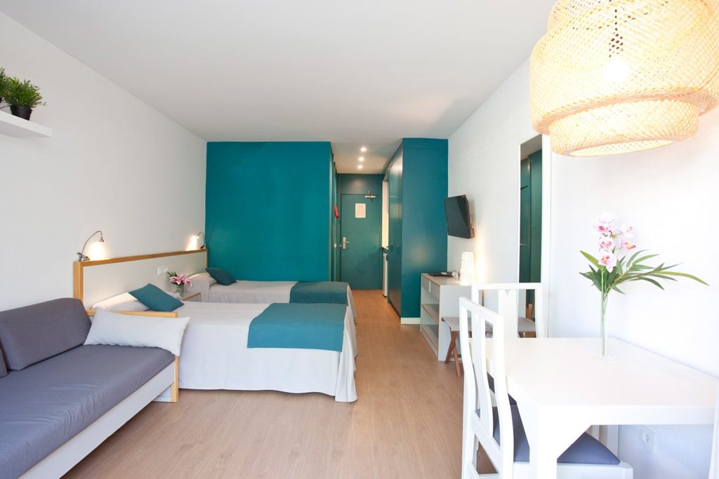 room_1_1544454787_UK5v
