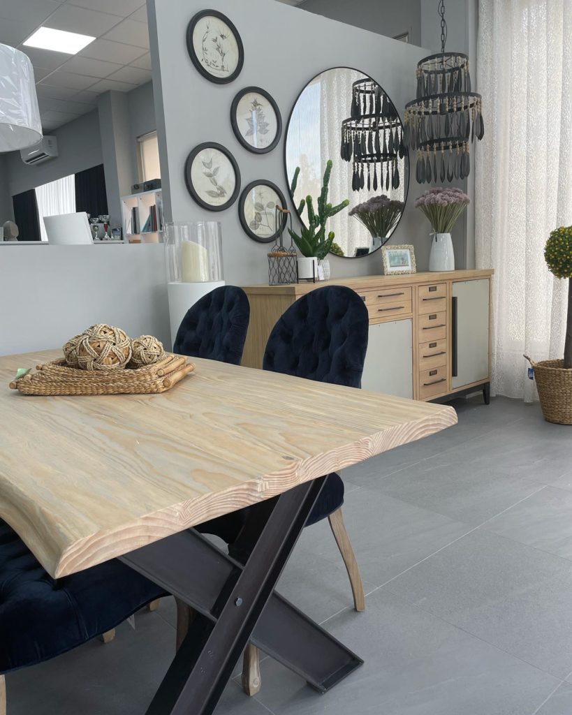 MESA-APARTMUEBLE