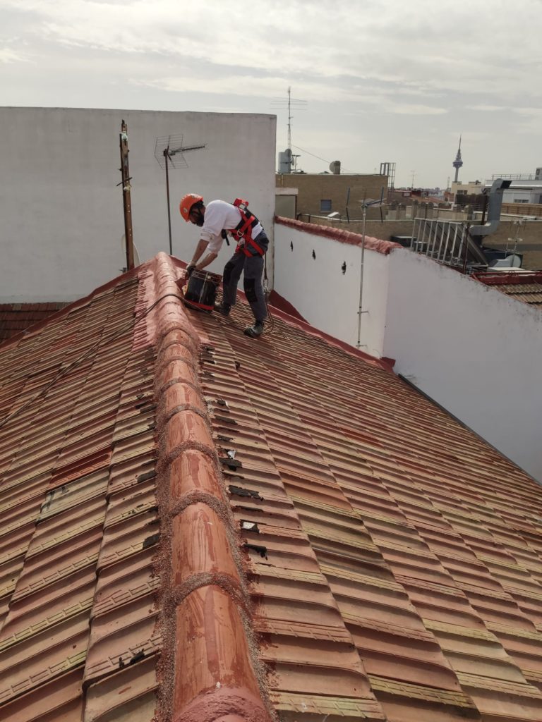 REPARACIÓN DE GOTERAS