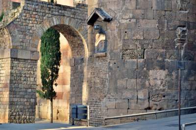 Entrada-CBisbe-Barcelonia
