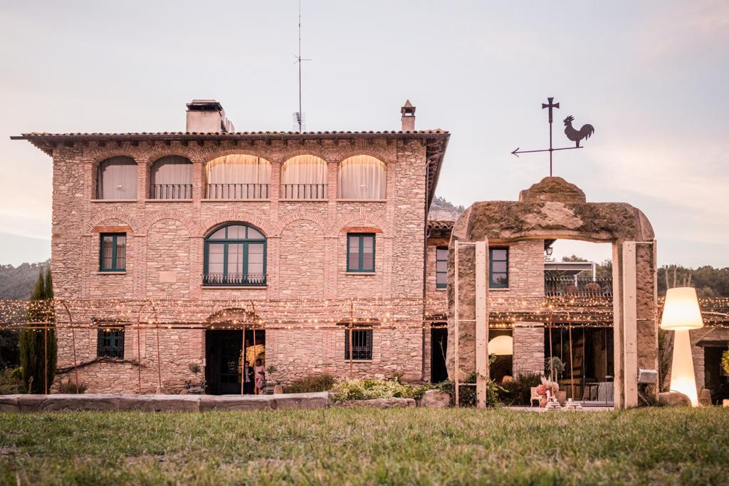 fachada principal Masia Cal gitanet