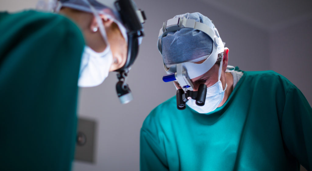 Cirugía dental-Ced C Dental