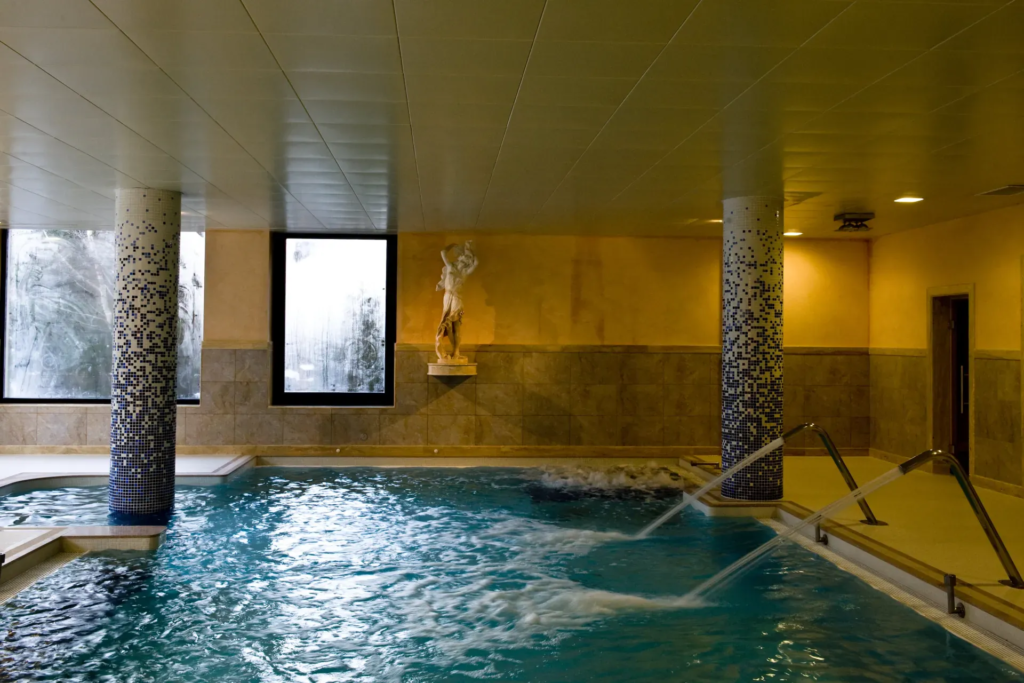agua-spa-columnas-escultura-andorra-massana-hotel-rutllan