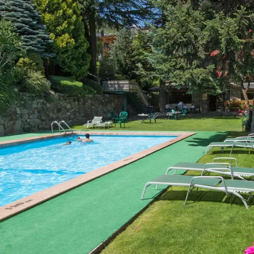piscina-montana-telecabina-hotel-rutllan-andorra