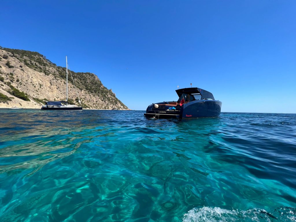 Ibiza Breeze Yacht