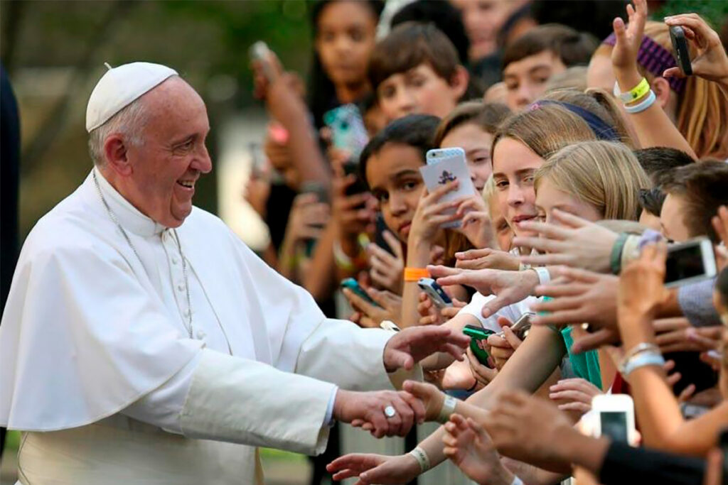 El Papa responde a un joven trans que se dividía entre la fe y la identidad transgénero